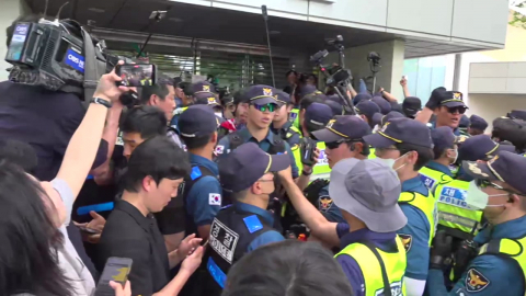  국회 국정조사특위, 잠실 개표소 진입 시도...경찰, 이동 조치 중