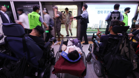서울교통공사 "불법 지하철 탑승 시위 엄정 대응"