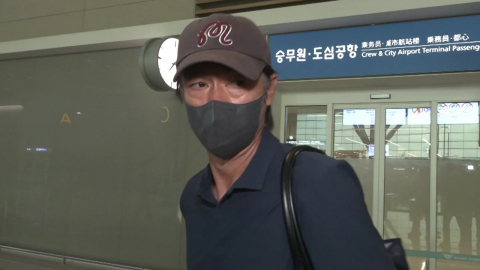 홍명보, 귀국 이틀 만에 미국행…"언젠간 이야기 나올 것"