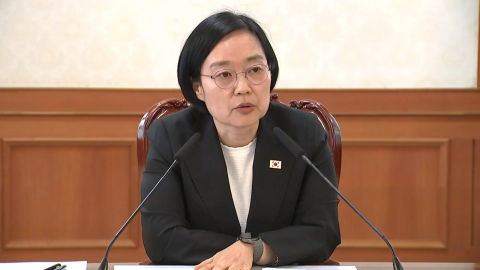한 총리 "공무원이 먼저 AI 구축"…공직문화 변화 예고