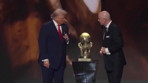 트럼프 "FIFA에 판정 재검토 요청했을 뿐"…정치적 개입 논란 '일파만파'