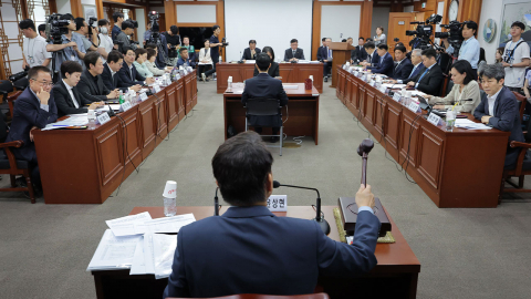 국조특위, 중앙선관위 현장조사…여도 야도 당권 내홍