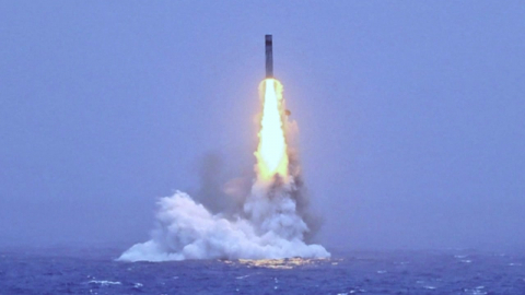 중국 SLBM 전라도 관통?…일본 '재무장' 명분 부각