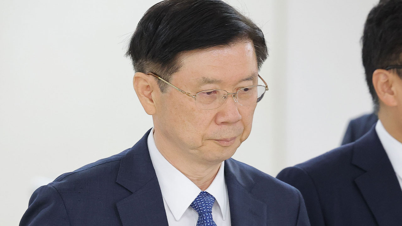 '체포 방해' 경호처 간부 1심 유죄...박종준 등 법정 구속