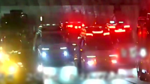 터널 안 연쇄 추돌에 중앙선 침범까지…4명 사망