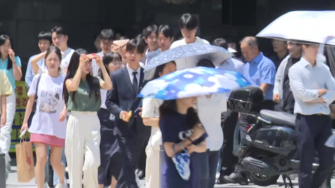 [날씨] 곳곳 열대야...한낮엔 폭염 기승, 서울 33℃·포항 37℃