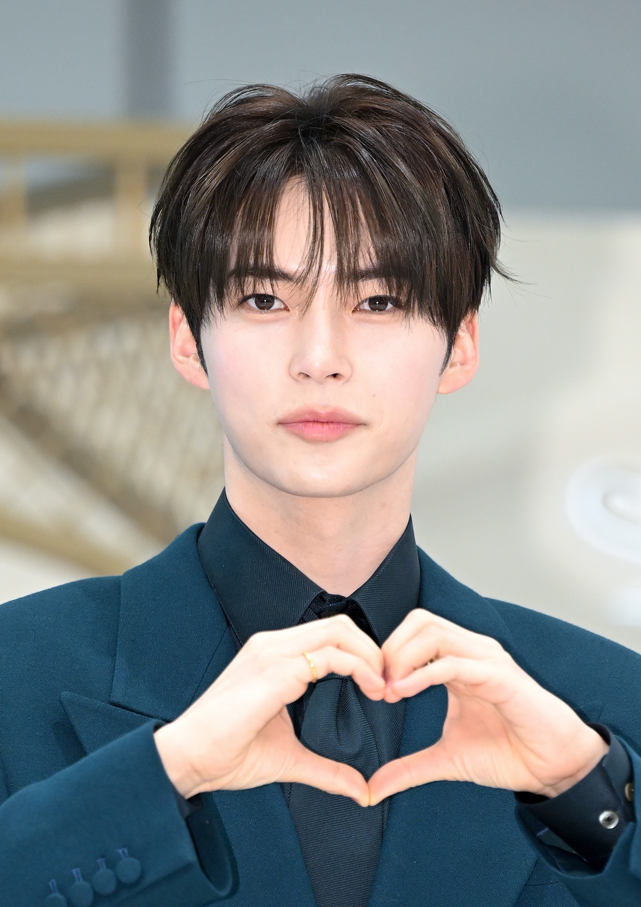 성한빈, 데뷔 3주년 기념 1억 원 쾌척 "취약계층 아동 꿈 응원"