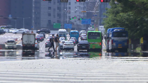 [날씨] 경북 곳곳 37℃↑…내일 다시 장맛비, 밤사이 집중