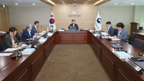 김종철 방미통위원장, YTN 최다액출자자 관련 안건 '회피'