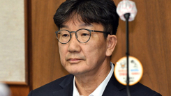 [속보] '통일교 1억' 권성동 징역 2년 확정...의원직 상실
