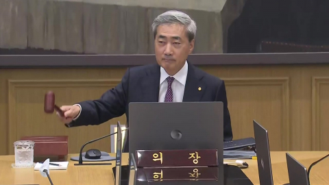 이달 기준금리 2.75%로 인상…코스피는 \'매도 사이드카\'