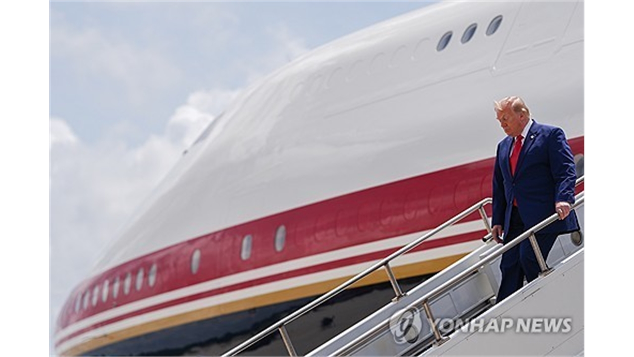 "이란 암살위협 신빙성 있다"...트럼프, 나토서 전용기 바꿔 타