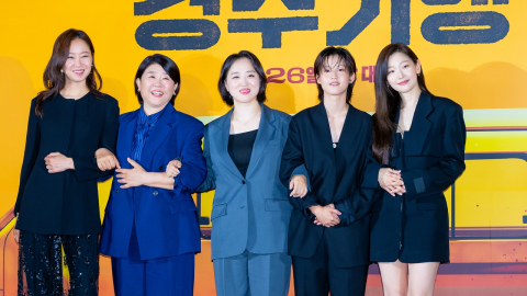 [Y현장] "연기로 주름 찢는 네 모녀"…2년 기다린 '경주기행', 독하고 뜨겁다(종합)
