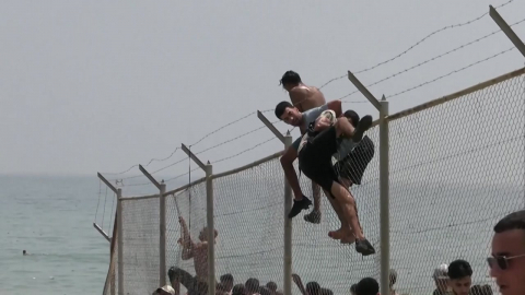 국경 뚫린 스페인, 불법이민자 수천 명 쏟아져 '대혼란'