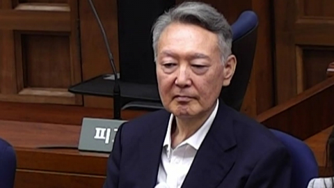 \'이 대통령 판례\' 펴든 윤석열…다른 판례가 부메랑