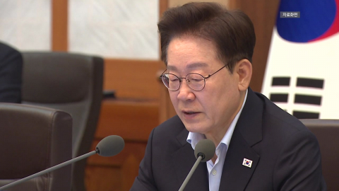 이 대통령, 귀국 당일 부동산·증시 점검 회의…내치 '속도'