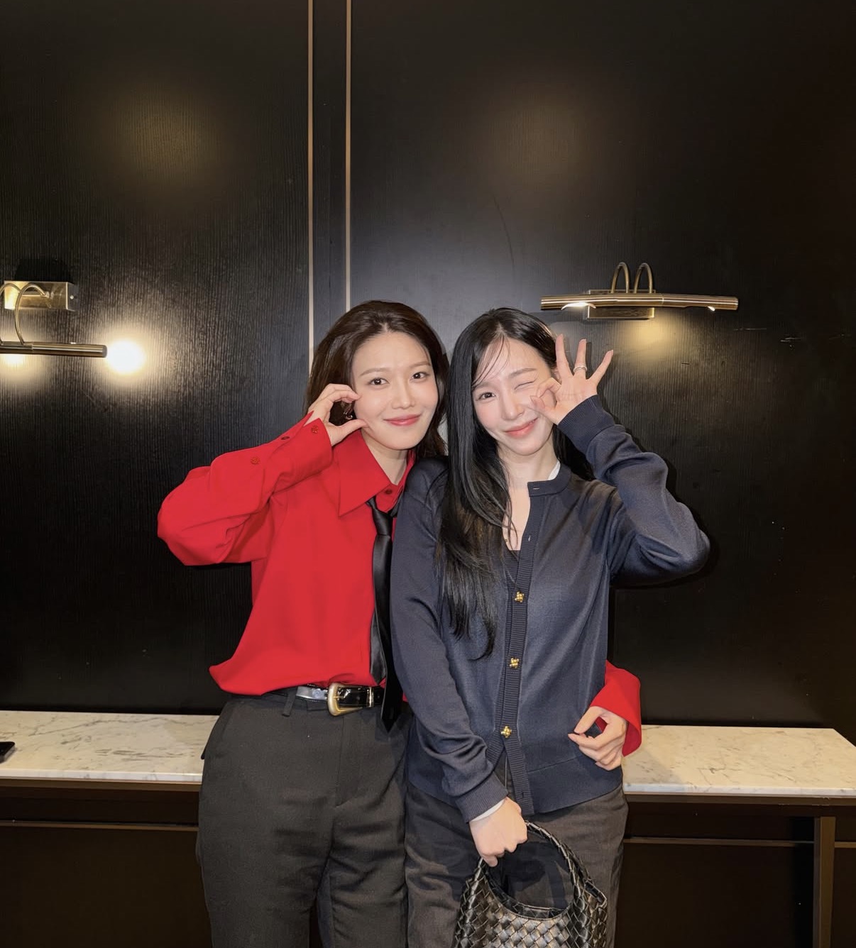 변요한·티파니 영, 최수영 연극 응원…결혼 후 첫 부부동반 포착