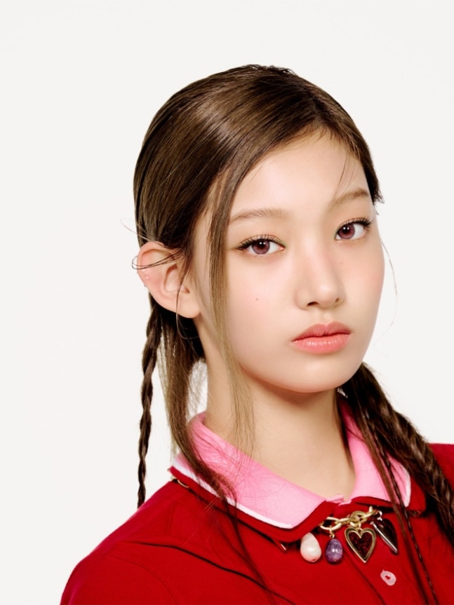 트와이스 지효 친동생 서연, 하이브 새 걸그룹 '튜이드' 데뷔 