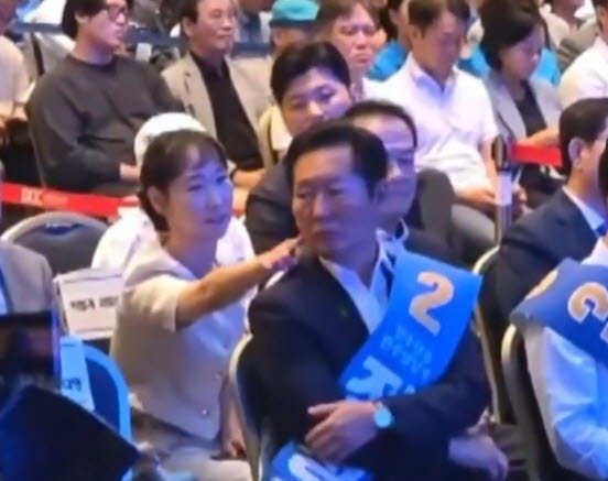 이지은, 정청래 '볼콕' 논란에 "관계 의혹은 모욕, 고소할 것"