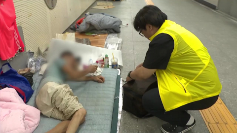 [서울] 폭염 중대경보에 노숙인도 폐지수집 노인도 '비상'