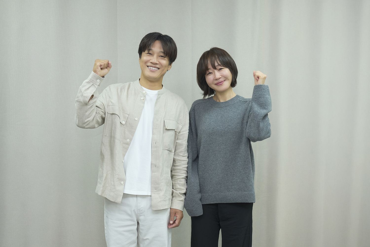 "아내는 비밀요원, 남편은 형사"… 차태현·엄지원, 넷플릭스 '복직경찰'로 뭉친다