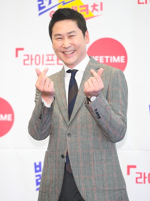 신동엽 “마이크 안 차도 돼”...대학로 소극장 발언에 사과