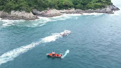 여수 앞바다에서 모터보트 전복…1명 사망, 1명 실종