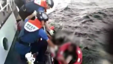 인천 앞바다서 실종된 모터보트 발견…낚시객 3명 구조