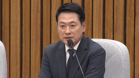 당협위원장 당원 투표 검토…장동혁은 '꽃놀이패'?