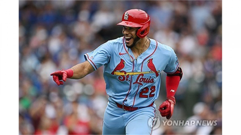 세인트루이스 '괴물 신인' 바예스, MLB 역사상 첫 3연타석 홈런