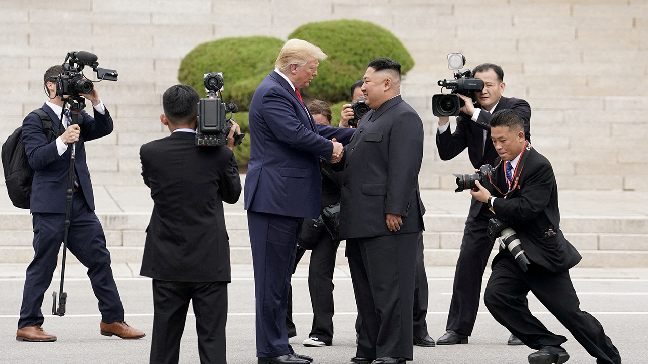 미국 전문가들 "트럼프, 북미 대화 재개 위한 제스처"