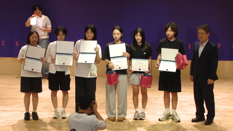 YTN·외대 영어토론대회..."친구들과 함께 만든 우승"