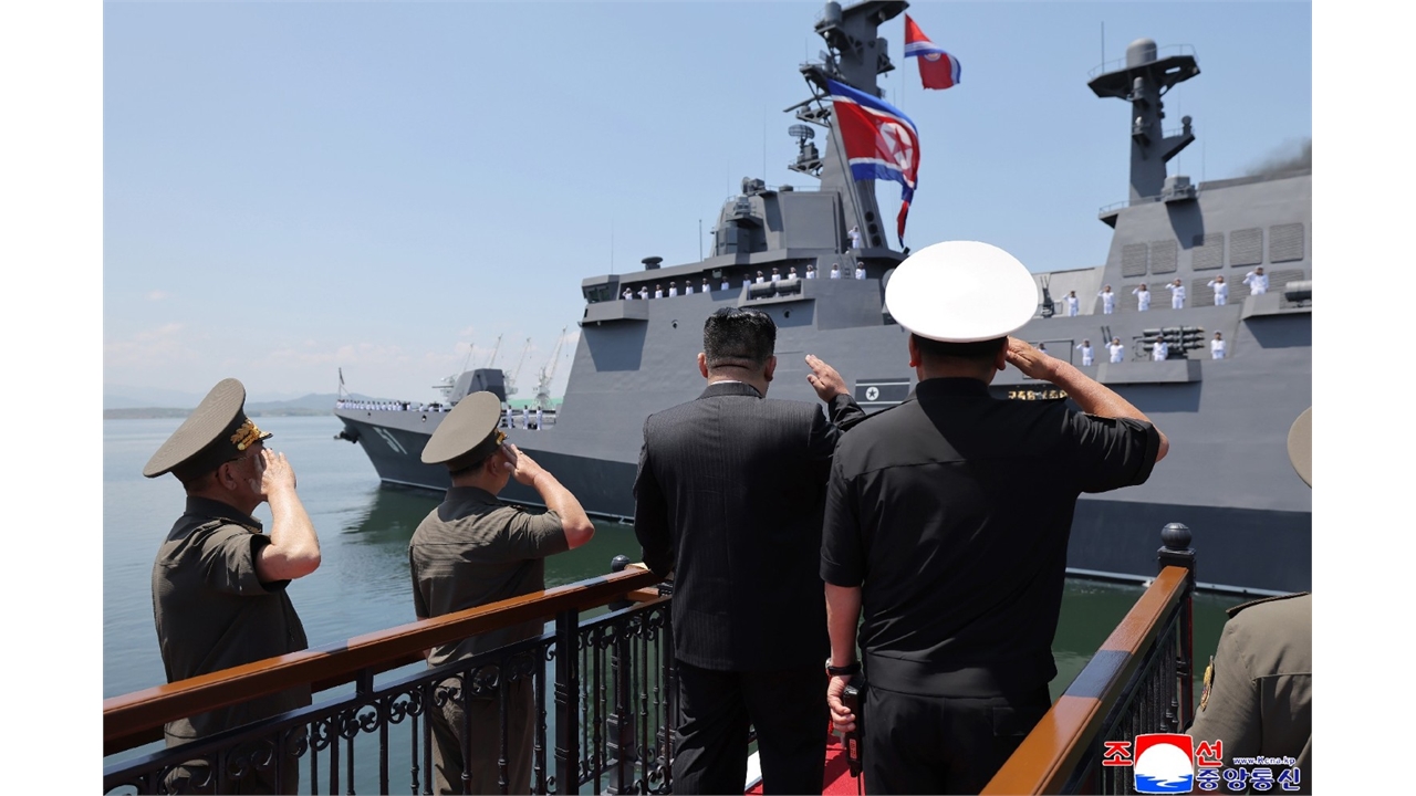 "북 서해안 석도서 건설작업...해군기지 건설 가능성"