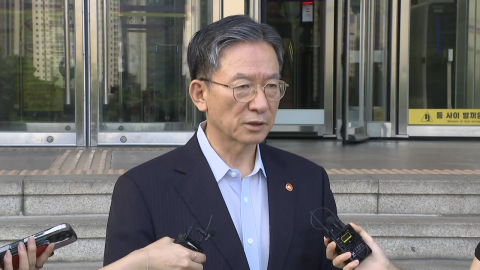 정성호 "오래전부터 사의 표시…신속히 수리할 거로 봐" [현장영상+]