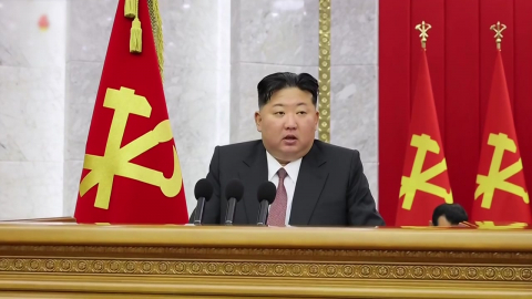 트럼프 잇단 러브콜…핵 쥔 북한, 대화 응할까