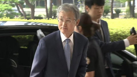 조희대, 대법관 서면 제청…취재진 질문에 \'묵묵부답\' 곧장 출근 [현장영상+]