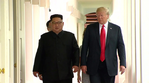 "트럼프, 올가을 김정은과 회담 추진"…11월 중국 APEC서 만나나?