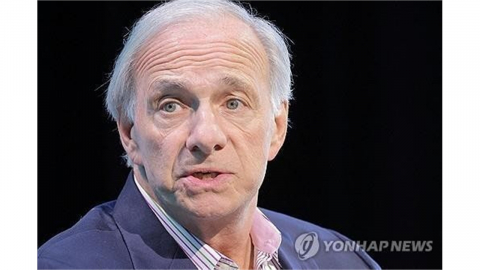 "채권 버리고 금·비트코인 사라"..."미국 부채 위기, 3년 안에 터진다"