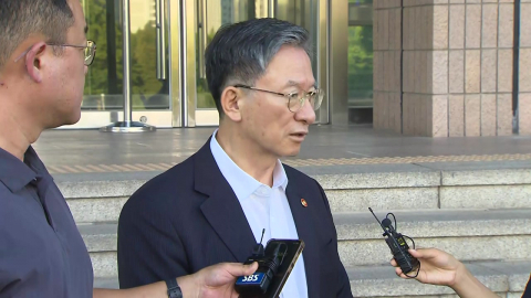 정성호 "검사·수사관 줄여야 한다는 건 모르고 하는 소리" [현장영상+]