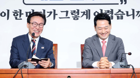 '수시 대화' 약속하며 손잡은 김민석·장동혁…현안 놓고는 신경전