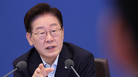  이 대통령, 네팔 한국인 실종에 "실종자 수색·구조에 총력"