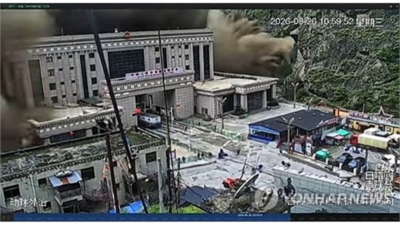 중국 티베트 산사태 현장 사흘간 비 예보...2차 피해·구조난항 우려