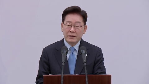 이 대통령, 긴급회의 주재…"국민 생명 과잉 대응 없어"