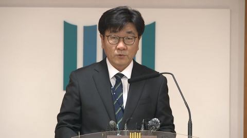 검찰 "전 국수본부장, 경찰 비판 확산 우려…\'강간 침묵\' 지시" [현장영상+]