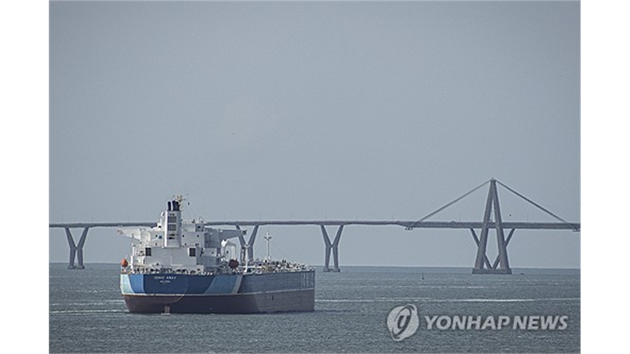 "세기의 협정 아닌 삼류극"...'트럼프 베네수엘라 석유딜' 맹폭