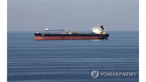 "미국 요원이 불법 운항"...이란 "유조선 2척 기뢰밭에서 폭발"