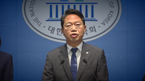 "식약처 처리 부탁" 문자 받은 김승원…같은 달 임상승인