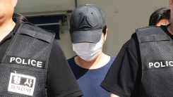자녀 앞에서 아내 살해한 공무원...신상 비공개 결정