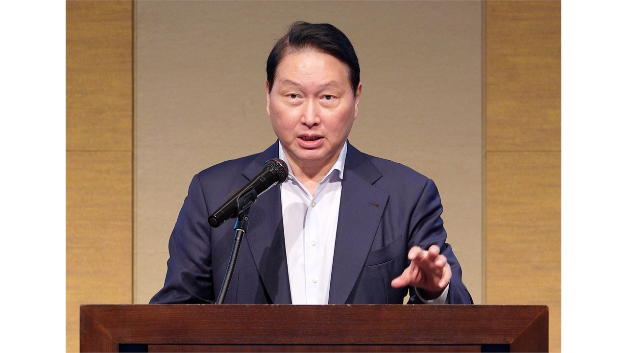 최태원 "한일 뭉치면 세계 4위 경제권"...경제공동체 또 강조