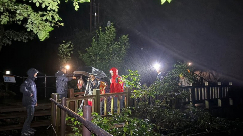 설악산 출입금지 구역서 단체 암벽등반하다가…불어난 계곡물에 고립